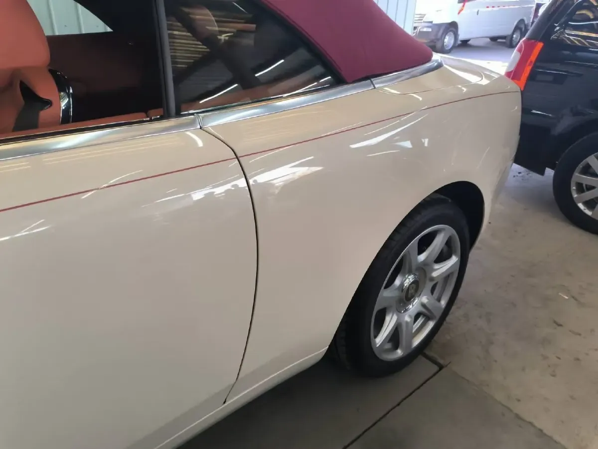 2015 Rolls-Royce Dawn 6.6T 571HP V12 8AT,autocango,china used car exporter,china ev exporter,chinese used car exporter,chinese used ev exporter