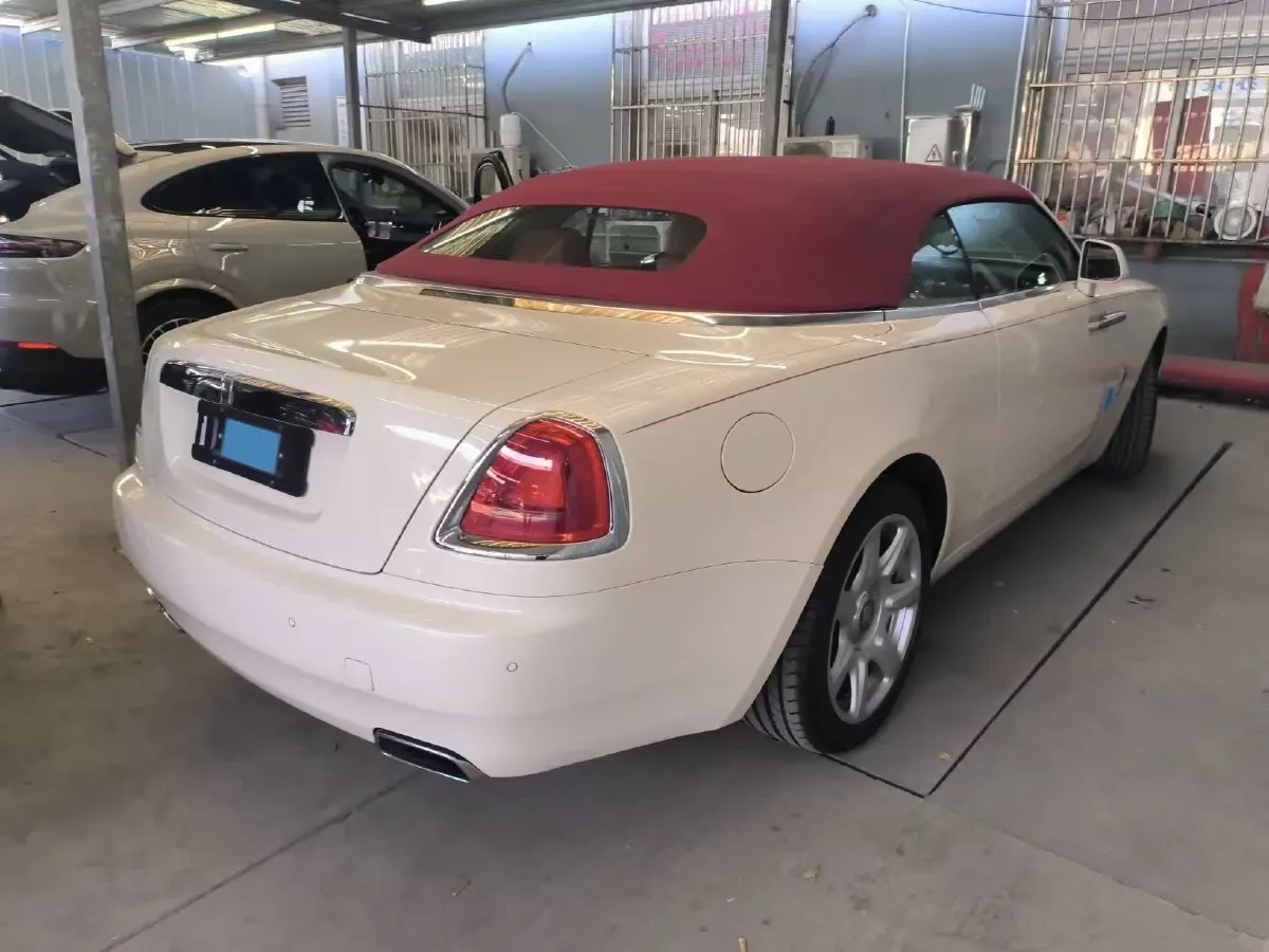 2015 Rolls-Royce Dawn 6.6T 571HP V12 8AT,autocango,china used car exporter,china ev exporter,chinese used car exporter,chinese used ev exporter