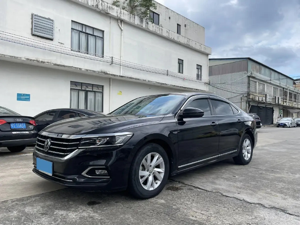 2019 Volkswagen Passat 1.4T 150HP L4 7DCT