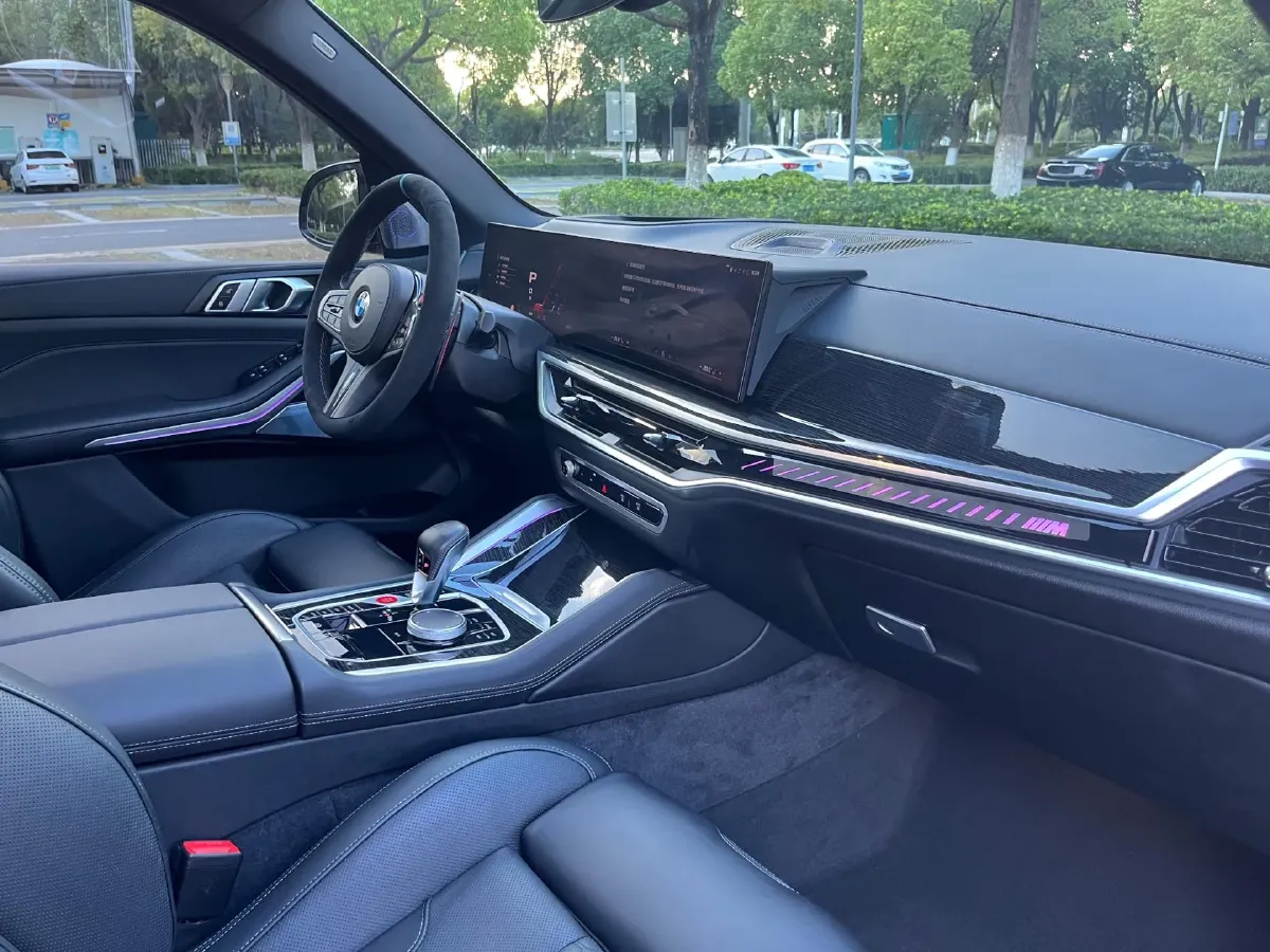 2023 BMW X5 M 4.4T 625HP V8 8AT,autocango,china used car exporter,china ev exporter,chinese used car exporter,chinese used ev exporter