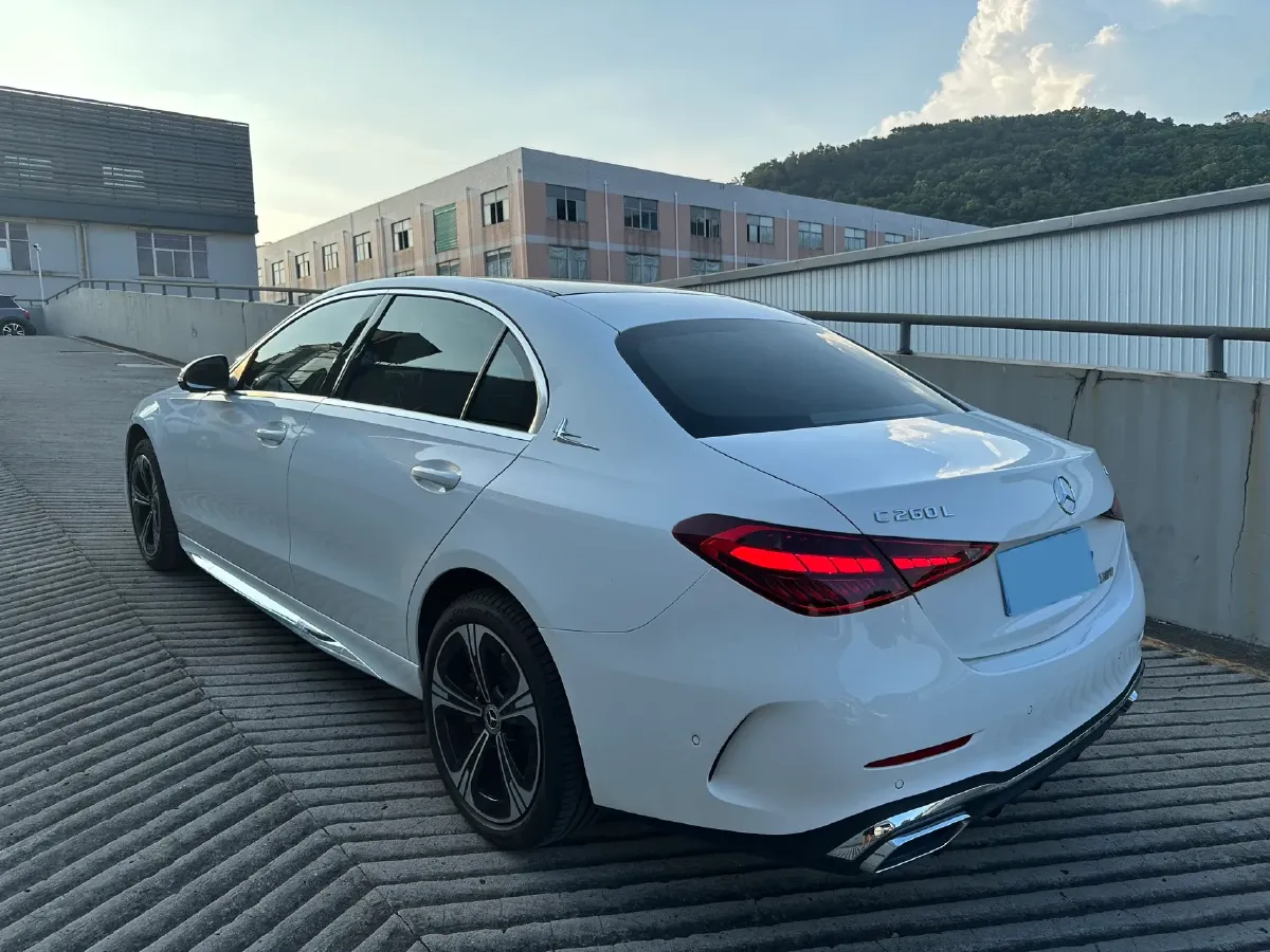 2025 Mercedes-Benz C Class 1.5T 204HP L4 9AT,autocango,china used car exporter,china ev exporter,chinese used car exporter,chinese used ev exporter