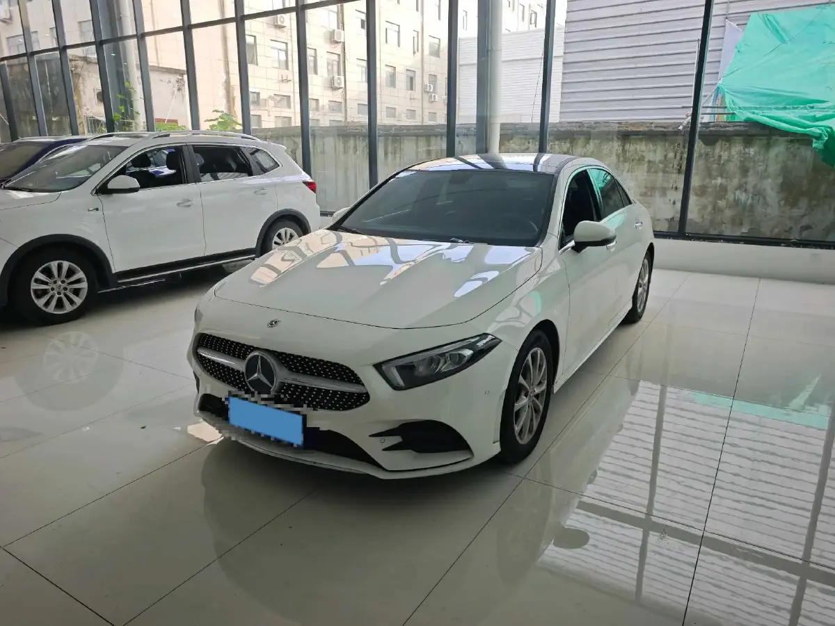 2022 Mercedes-Benz A Class 1.3T 163HP L4 7DCT