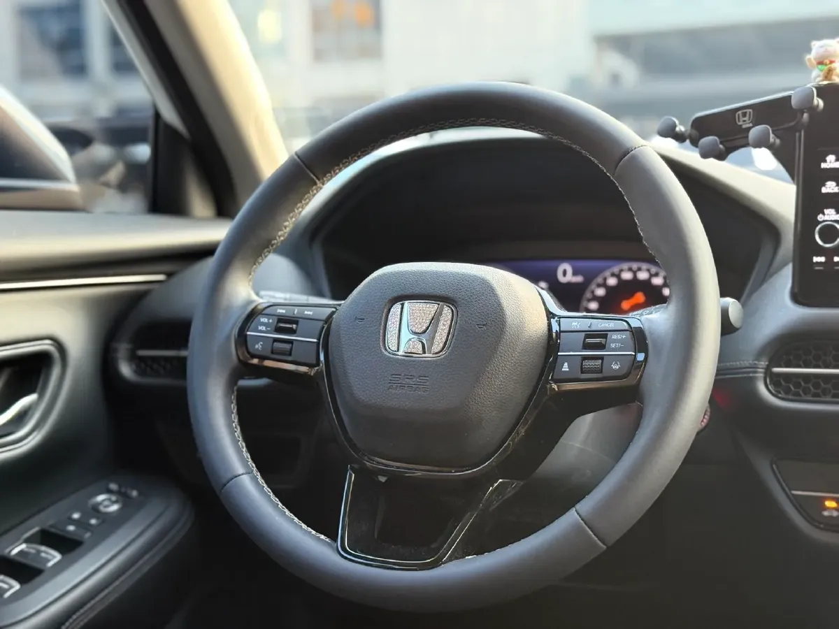 2022 Honda ZR-V 1.5T 182HP L4 CVT,autocango,china used car exporter,china ev exporter,chinese used car exporter,chinese used ev exporter