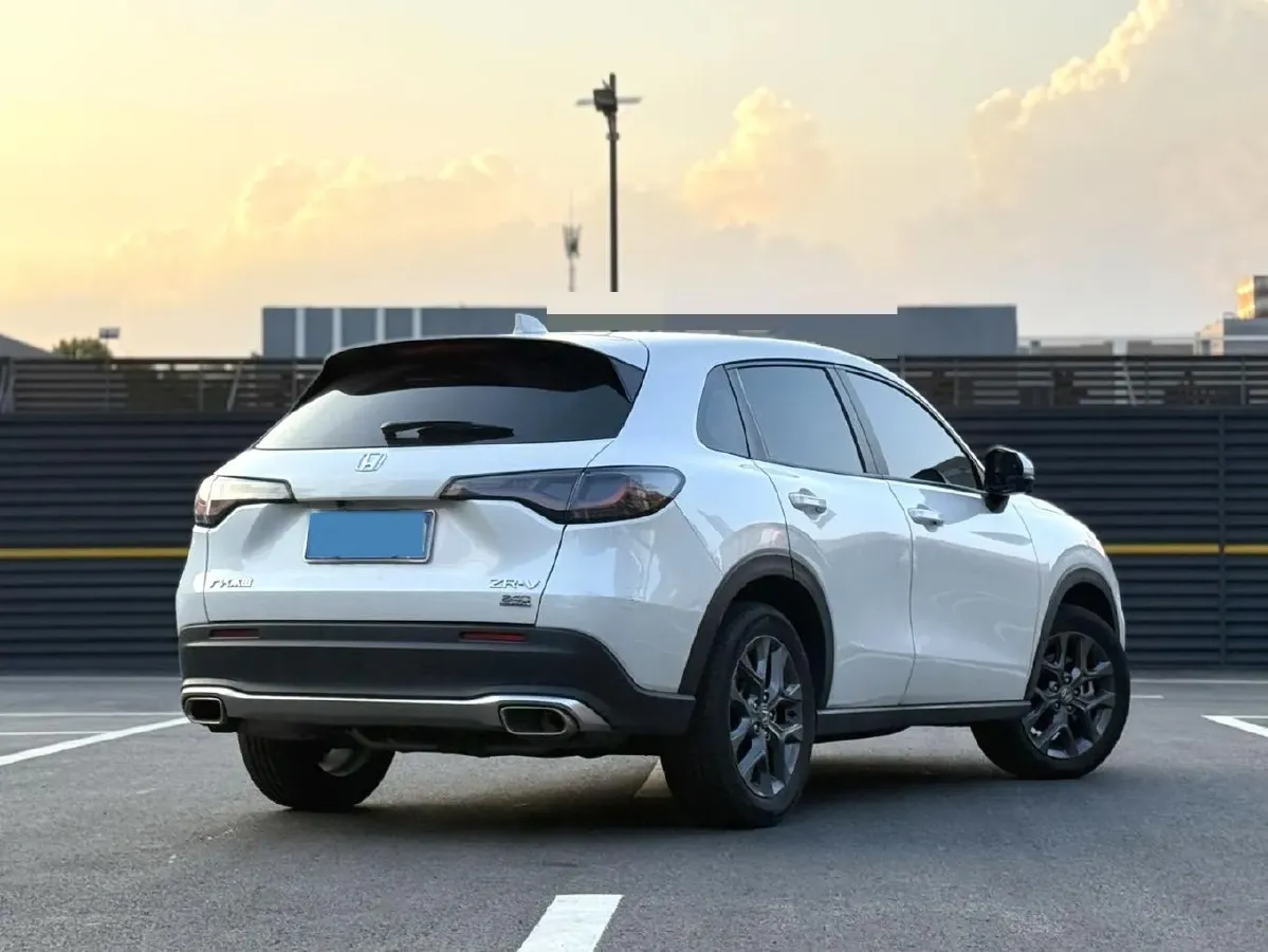 2022 Honda ZR-V 1.5T 182HP L4 CVT,autocango,china used car exporter,china ev exporter,chinese used car exporter,chinese used ev exporter