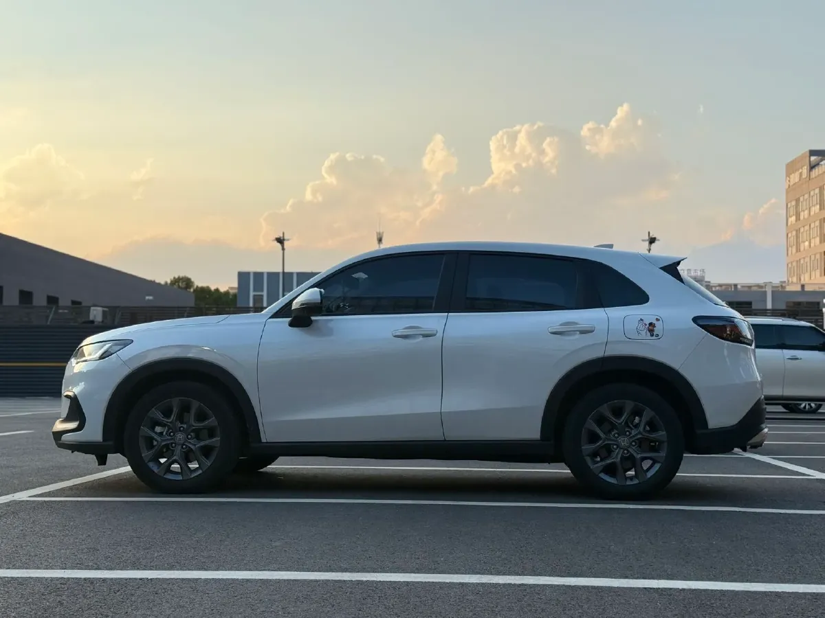 2022 Honda ZR-V 1.5T 182HP L4 CVT,autocango,china used car exporter,china ev exporter,chinese used car exporter,chinese used ev exporter