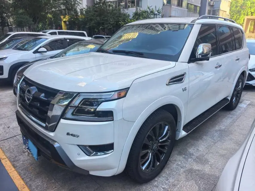 2023 Nissan Patrol 5.6L 400HP V8 7AT