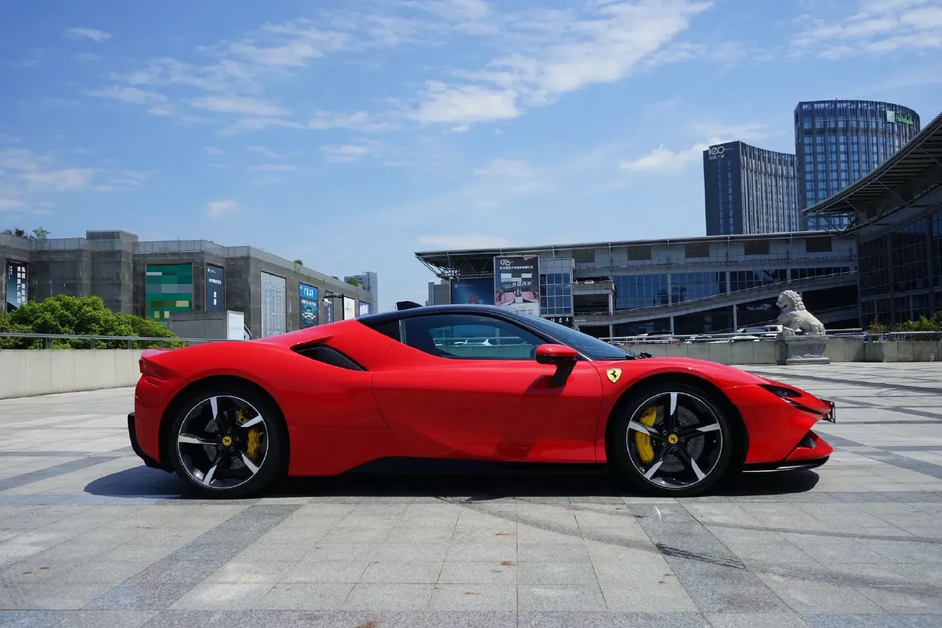 2020 Ferrari SF90 3.9T 781HP V8 8DCT PHEV 7.9KWH,autocango,china used car exporter,china ev exporter,chinese used car exporter,chinese used ev exporter