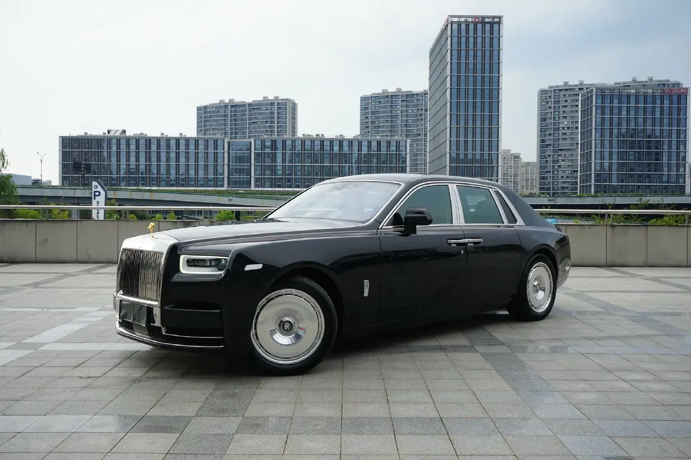 2018 Rolls-Royce Phantom 6.7T 571HP V12 8AT