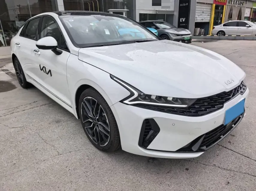 2025 Kia K5 2.0T 240HP L4 8AT,autocango,china used car exporter,china ev exporter,chinese used car exporter,chinese used ev exporter