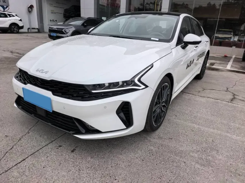 2025 Kia K5 2.0T 240HP L4 8AT,autocango,china used car exporter,china ev exporter,chinese used car exporter,chinese used ev exporter