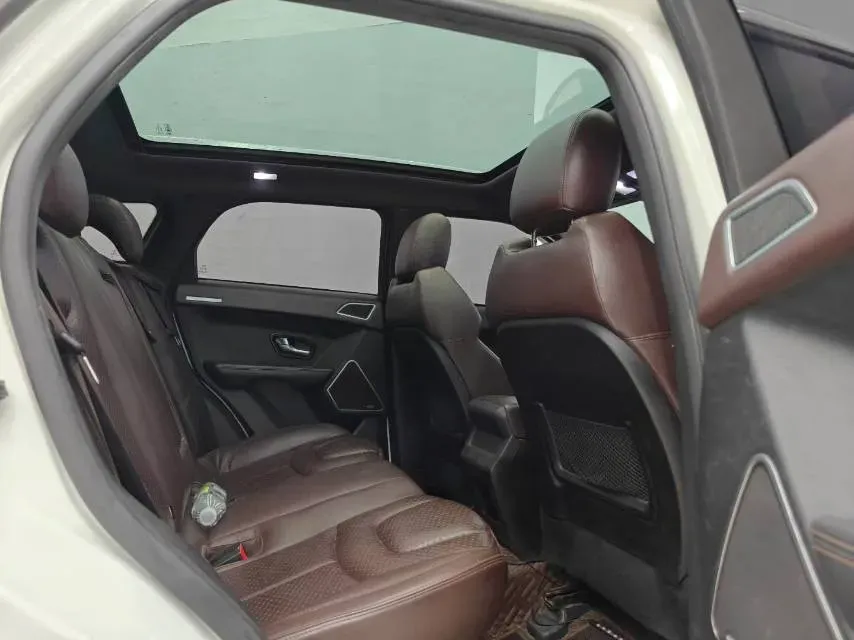 2015 Landwind X7 2.0T 190HP L4 8AT,autocango,china used car exporter,china ev exporter,chinese used car exporter,chinese used ev exporter