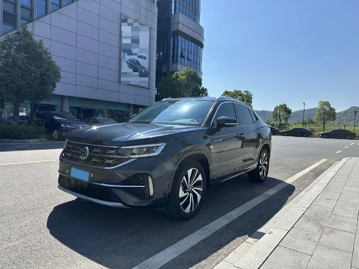 2023 Volkswagen Tayron X 2.0T 186HP L4 7DCT