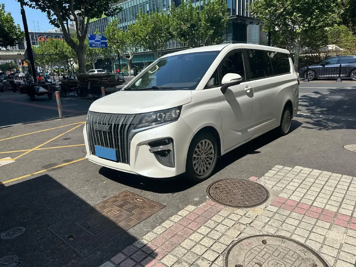 2023 BAW RuiSheng Trump M7 2.0L 144HP L4 8AT