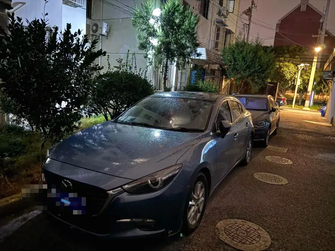 2017 Mazda 3 Axela 1.5L 117HP L4 6AT