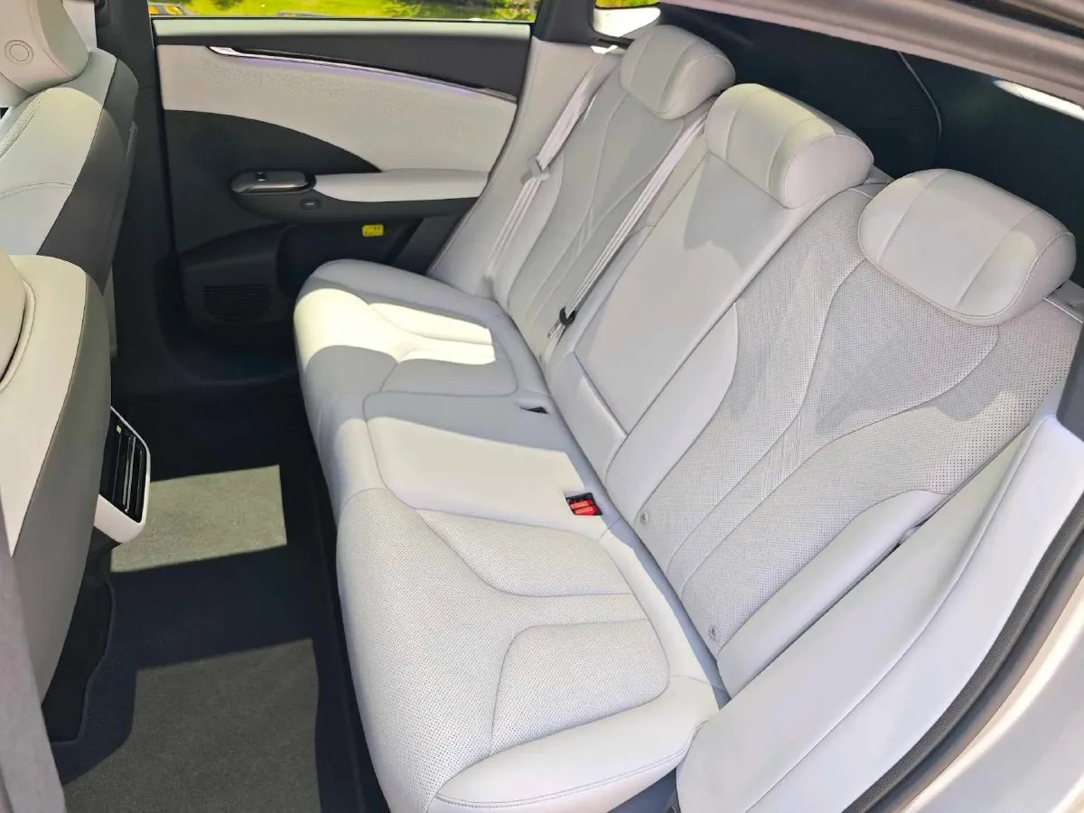 2025 Xpeng G7 BEV,autocango,china used car exporter,china ev exporter,chinese used car exporter,chinese used ev exporter