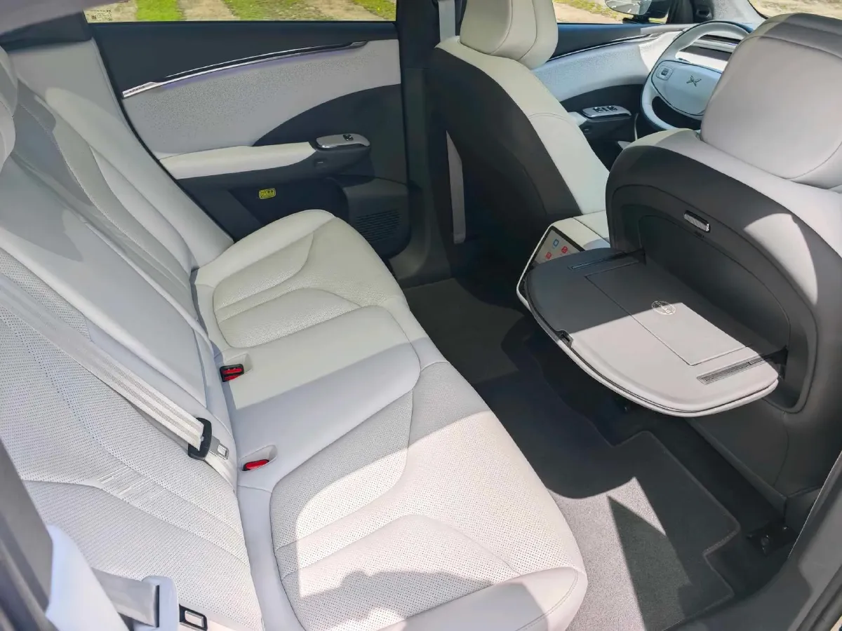 2025 Xpeng G7 BEV,autocango,china used car exporter,china ev exporter,chinese used car exporter,chinese used ev exporter