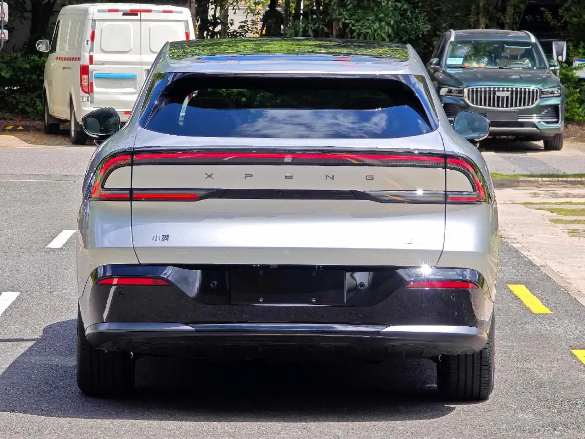 2025 Xpeng G7 BEV,autocango,china used car exporter,china ev exporter,chinese used car exporter,chinese used ev exporter