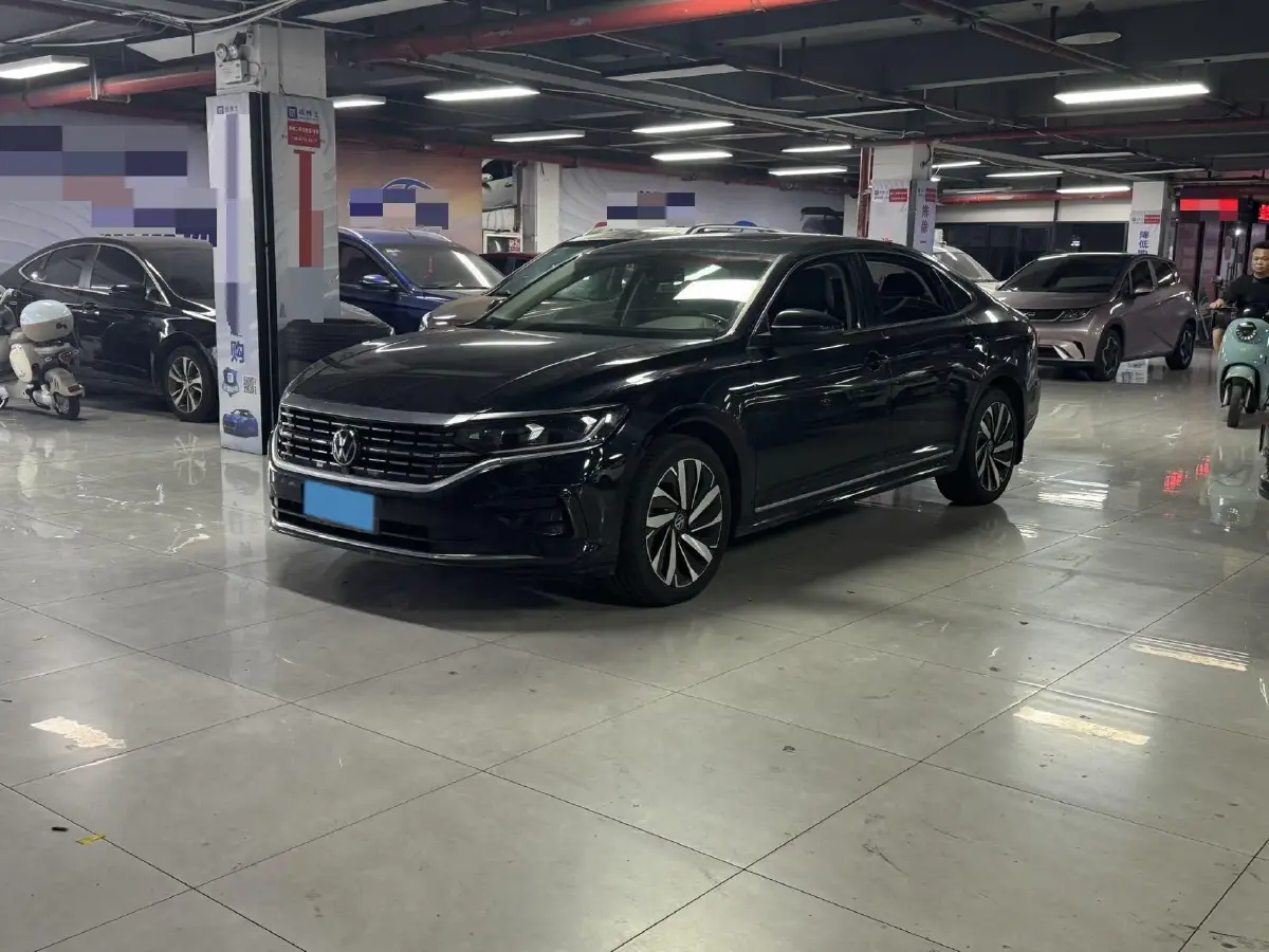 2022 Volkswagen Passat 2.0T 186HP L4 7DCT