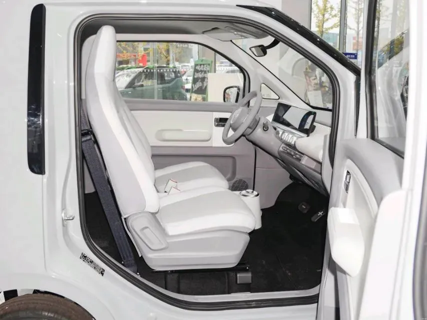 2023 WuLing Air ev BEV 26.7KWH,autocango,china used car exporter,china ev exporter,chinese used car exporter,chinese used ev exporter