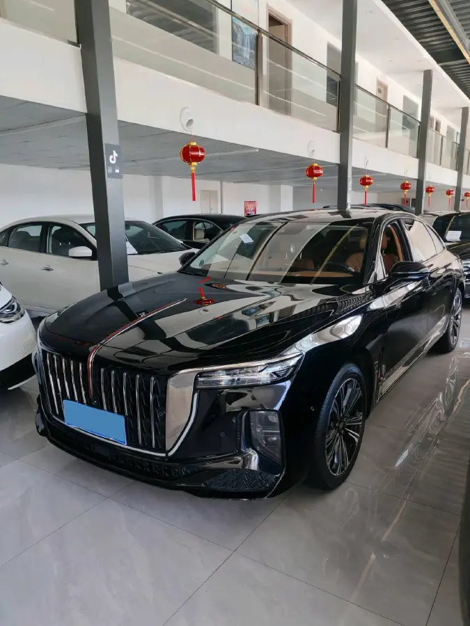 2024 HongQi H9 2.0T 252HP L4 7DCT