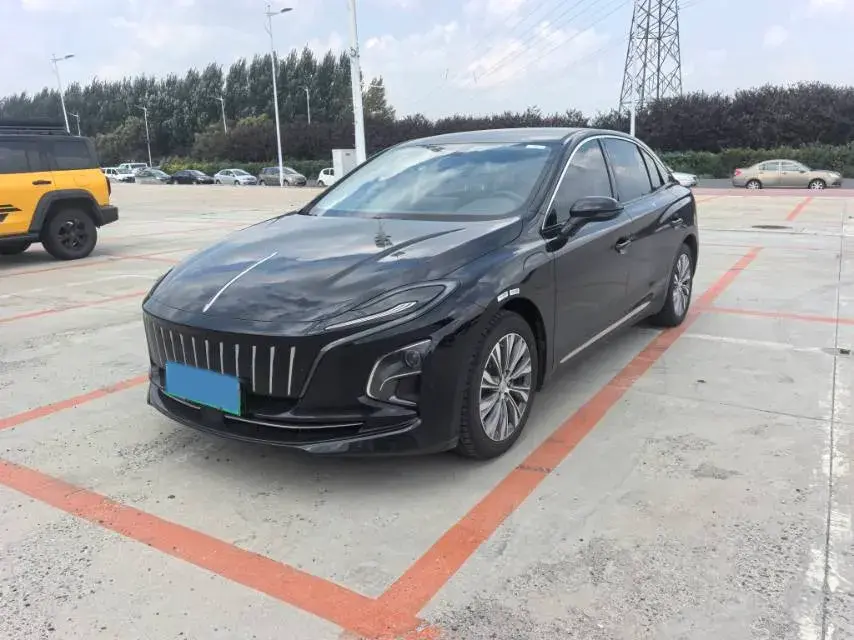 2024 HongQi E-QM5 BEV 60KWH