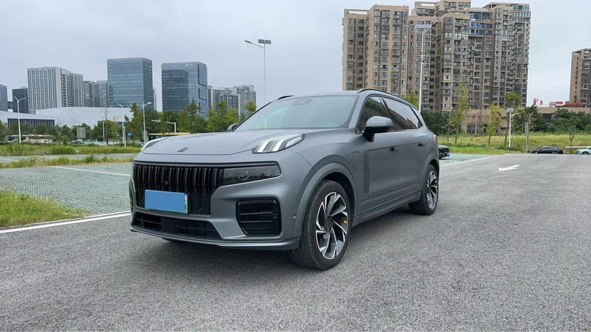 2021 LYNK&CO 09 view 1