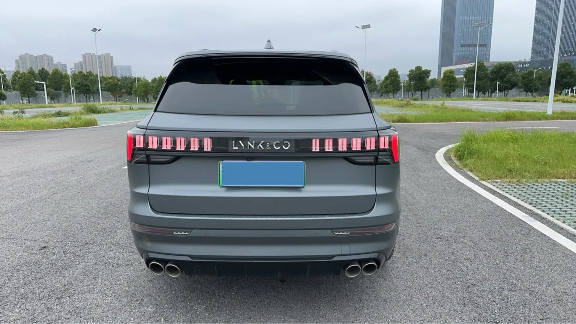 2021 LYNK&CO 09 thumbnail 4