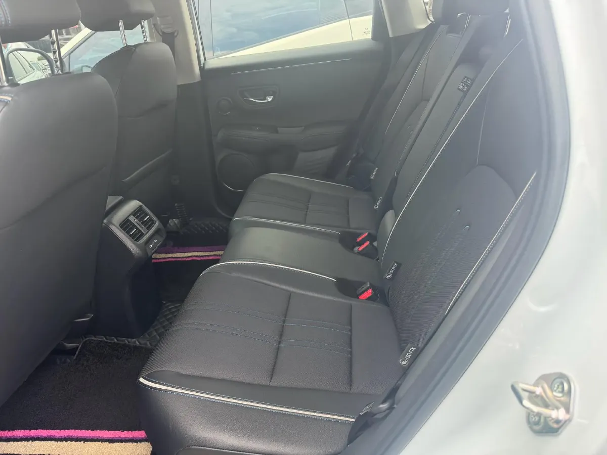 2023 Honda HR-V 2.0L 143HP L4 E-CVT Hybrid,autocango,china used car exporter,china ev exporter,chinese used car exporter,chinese used ev exporter