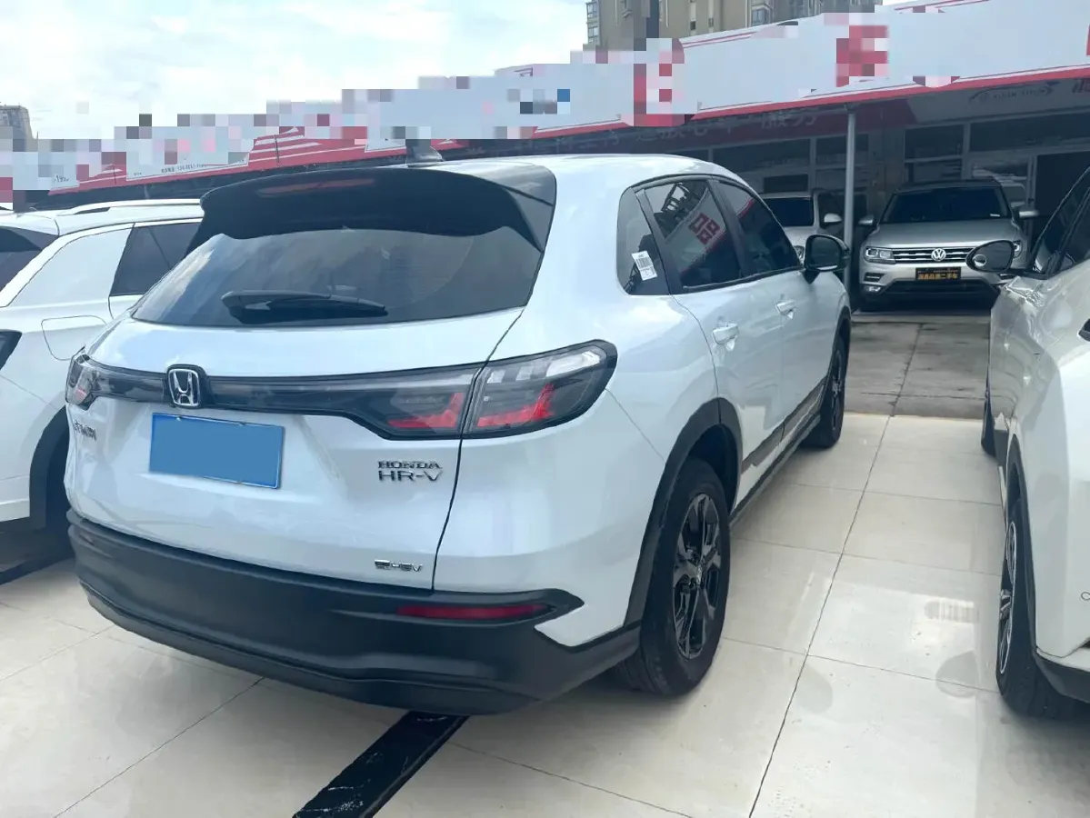 2023 Honda HR-V 2.0L 143HP L4 E-CVT Hybrid,autocango,china used car exporter,china ev exporter,chinese used car exporter,chinese used ev exporter
