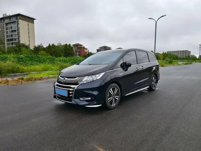 2019 Honda Odyssey 2.0L 146HP L4 E-CVT Hybrid