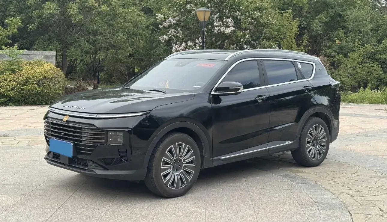 2025 Jetour X70 PLUS C-DM 1.5T 156HP L4 2DHT PHEV
