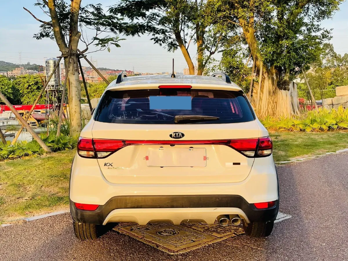 2017 Kia KX Cross 1.4L 100HP L4 6AT,autocango,china used car exporter,china ev exporter,chinese used car exporter,chinese used ev exporter