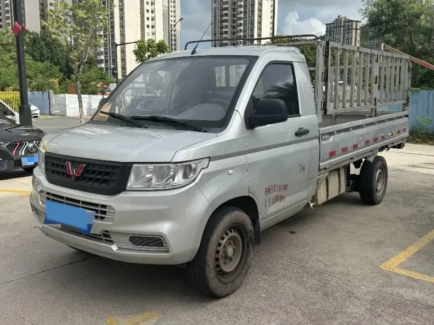 2023 WuLing RongGuang New Truck 1.5L 102HP L4 5MT,autocango,china used car exporter,china ev exporter,chinese used car exporter,chinese used ev exporter