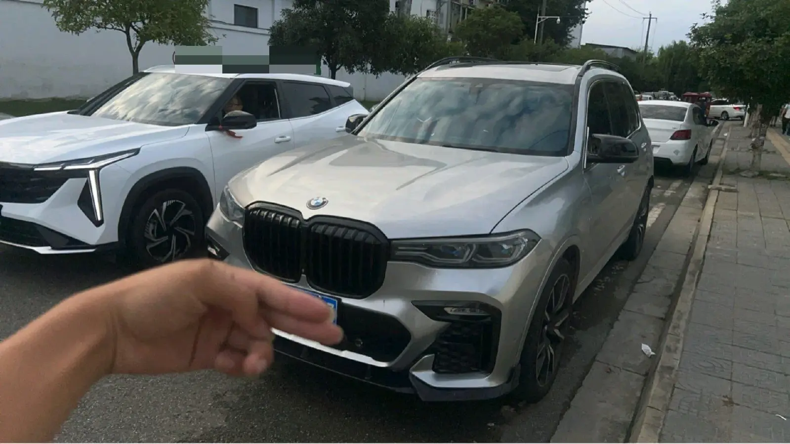 2020 BMW X7 3.0T 340HP L6 8AT