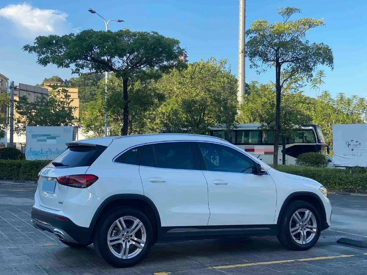2023 Mercedes-Benz GLA Class 1.3T 163HP L4 7DCT,autocango,china used car exporter,china ev exporter,chinese used car exporter,chinese used ev exporter