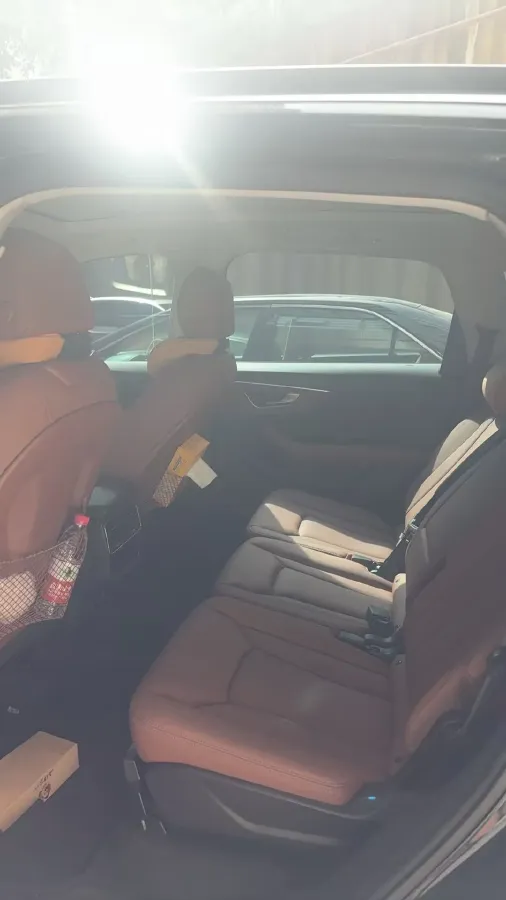 2025 Audi Q7 3.0T 340HP V6 8AT,autocango,china used car exporter,china ev exporter,chinese used car exporter,chinese used ev exporter