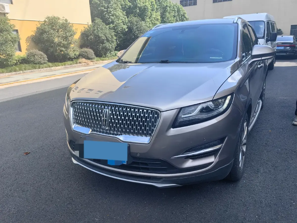 2019 Lincoln MKC 2.0T 203HP L4 6AT