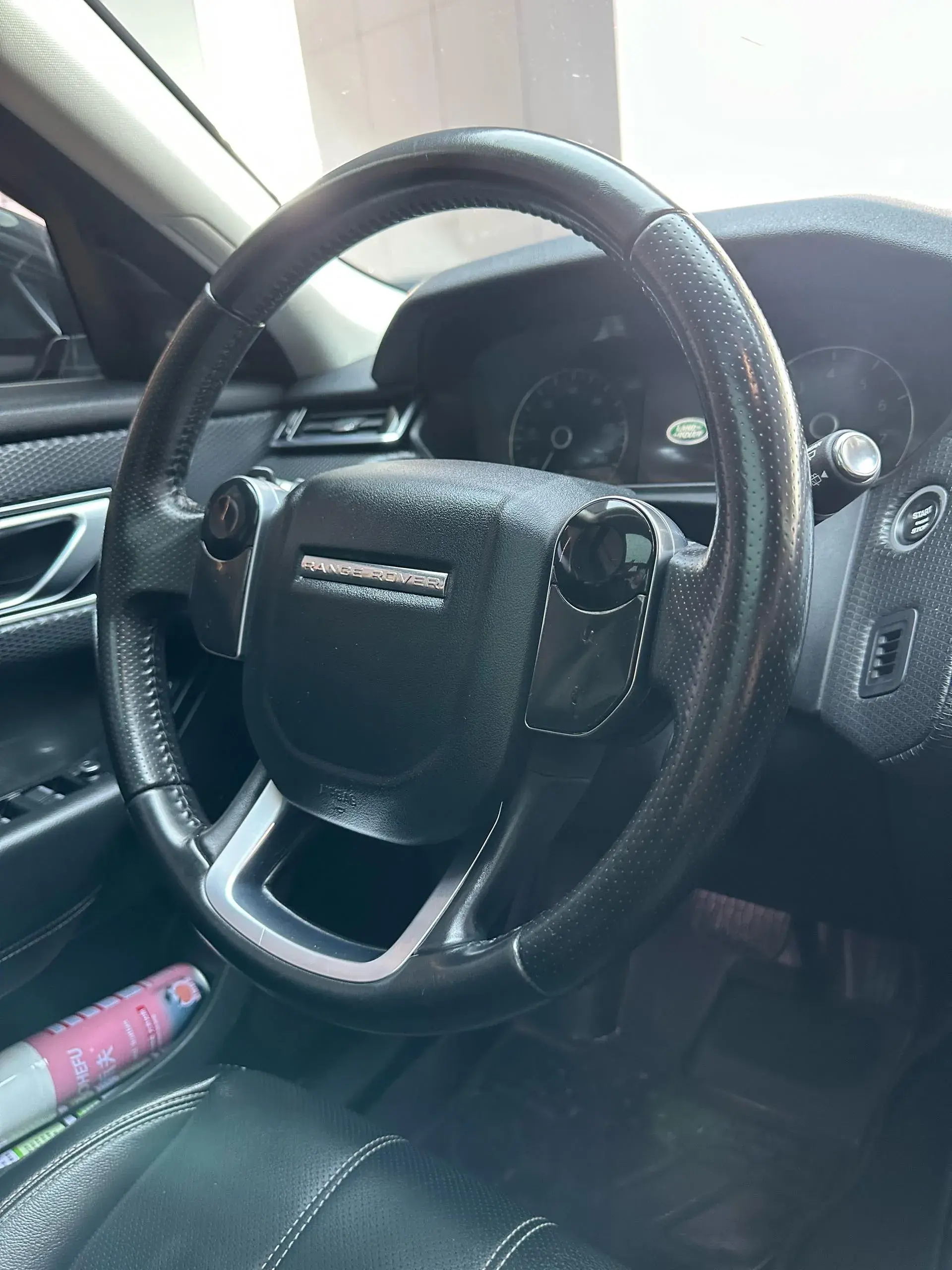 2018 LAND ROVER thumbnail 2