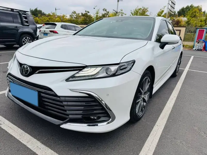 2021 Toyota Camry 2.5L 209HP L4 8AT