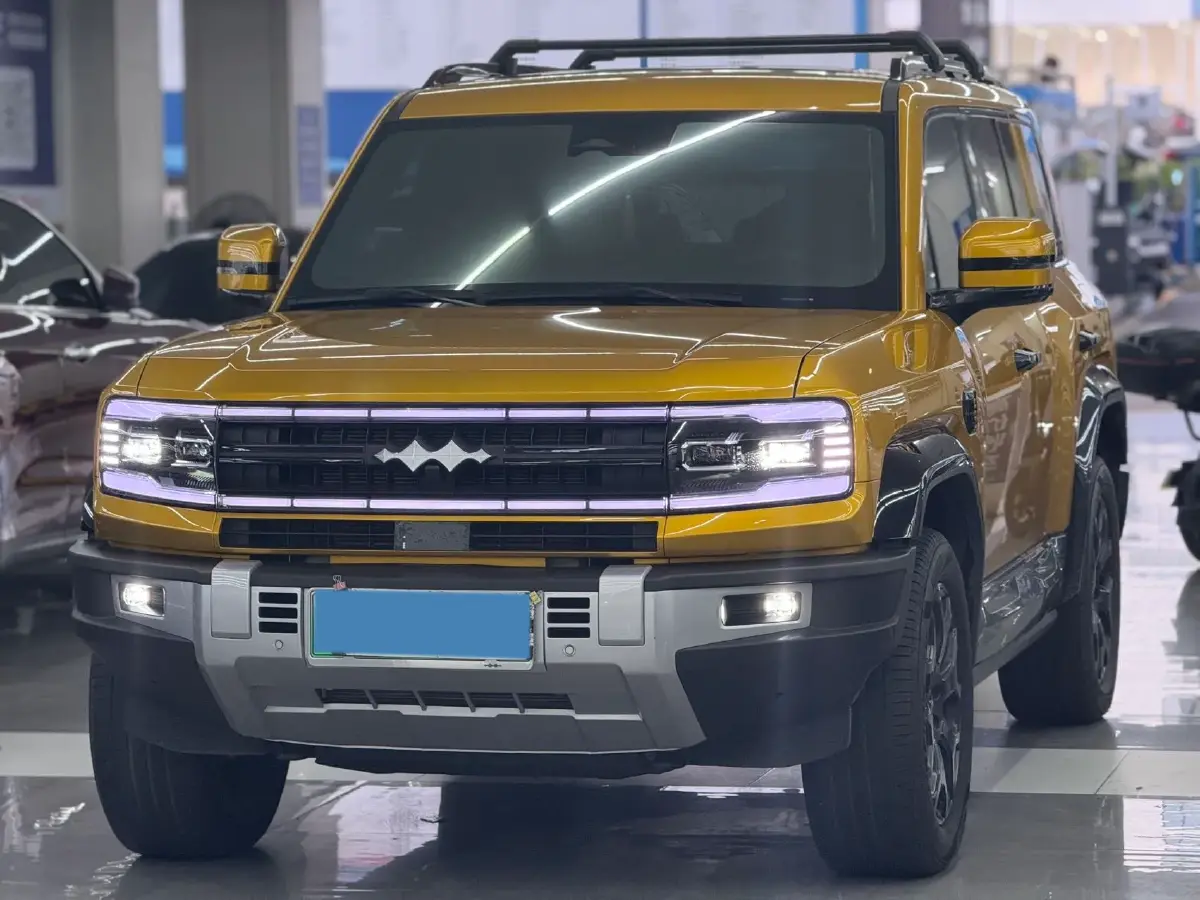 2024 FangChengBao Bao 5 1.5T 194HP L4 E-CVT PHEV 31.8KWH