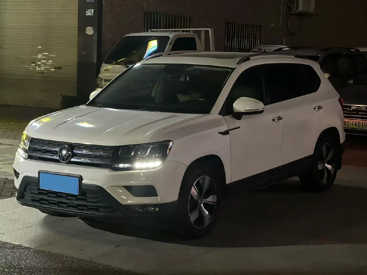 2021 Volkswagen Tharu 1.4T 150HP L4 7DCT