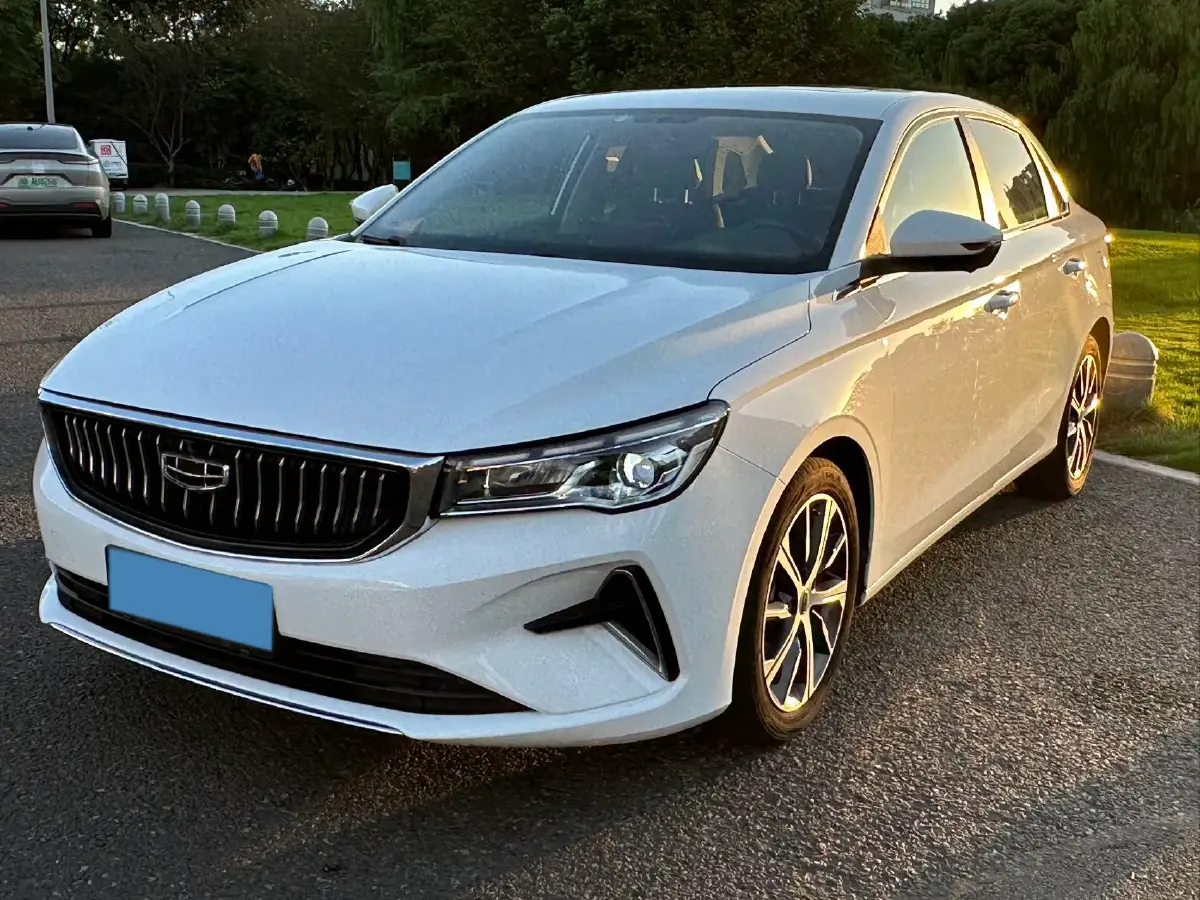 2022 Geely Emgrand L 1.4T 141HP L4 CVT