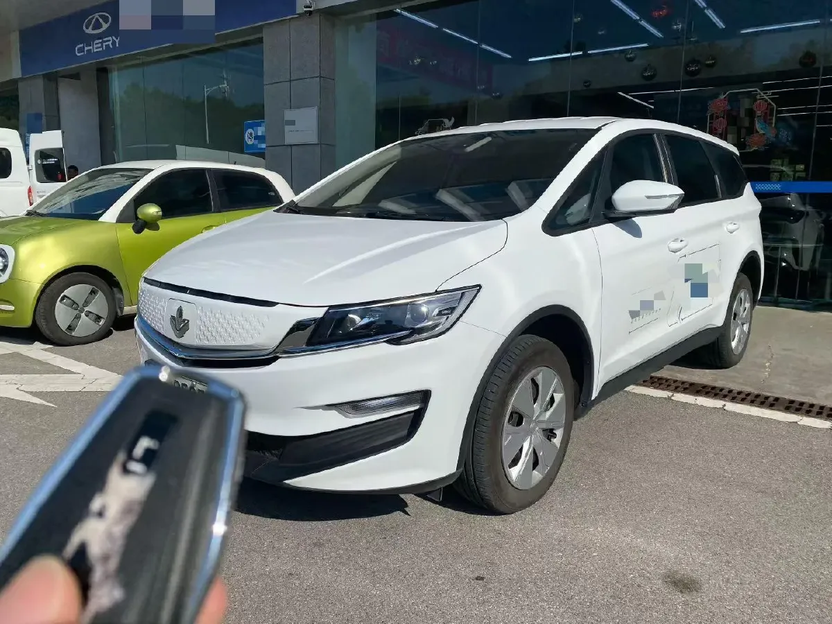 2024 Livan Maple 80v L BEV 50.4KWH,autocango,china used car exporter,china ev exporter,chinese used car exporter,chinese used ev exporter