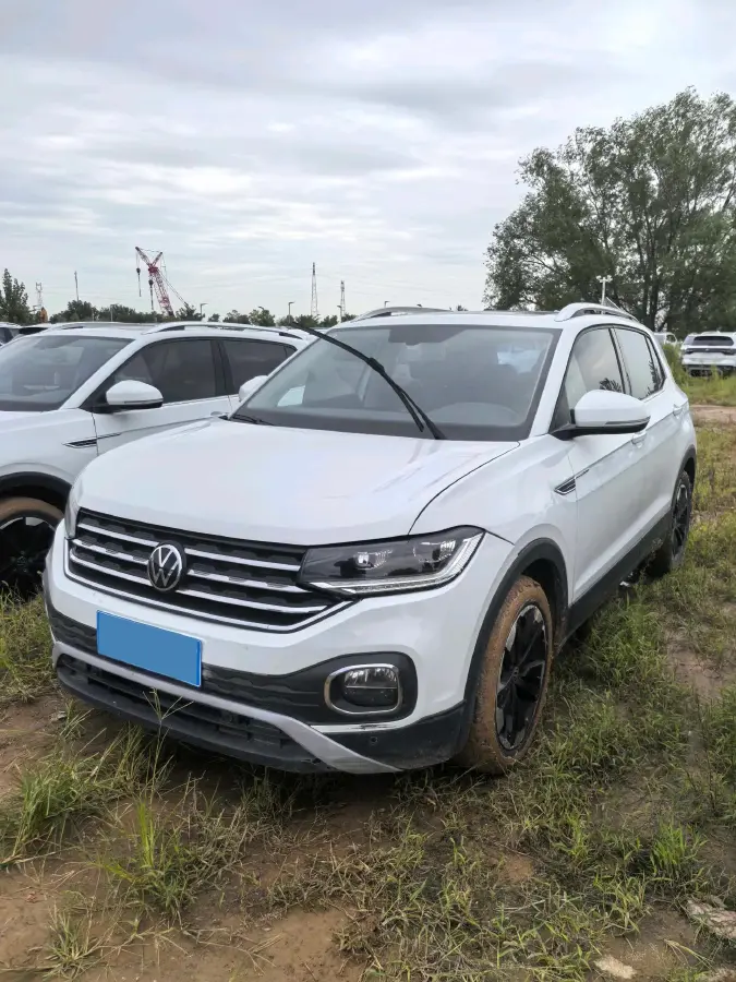 2023 Volkswagen Tacqua 1.2T 116HP L4 7DCT