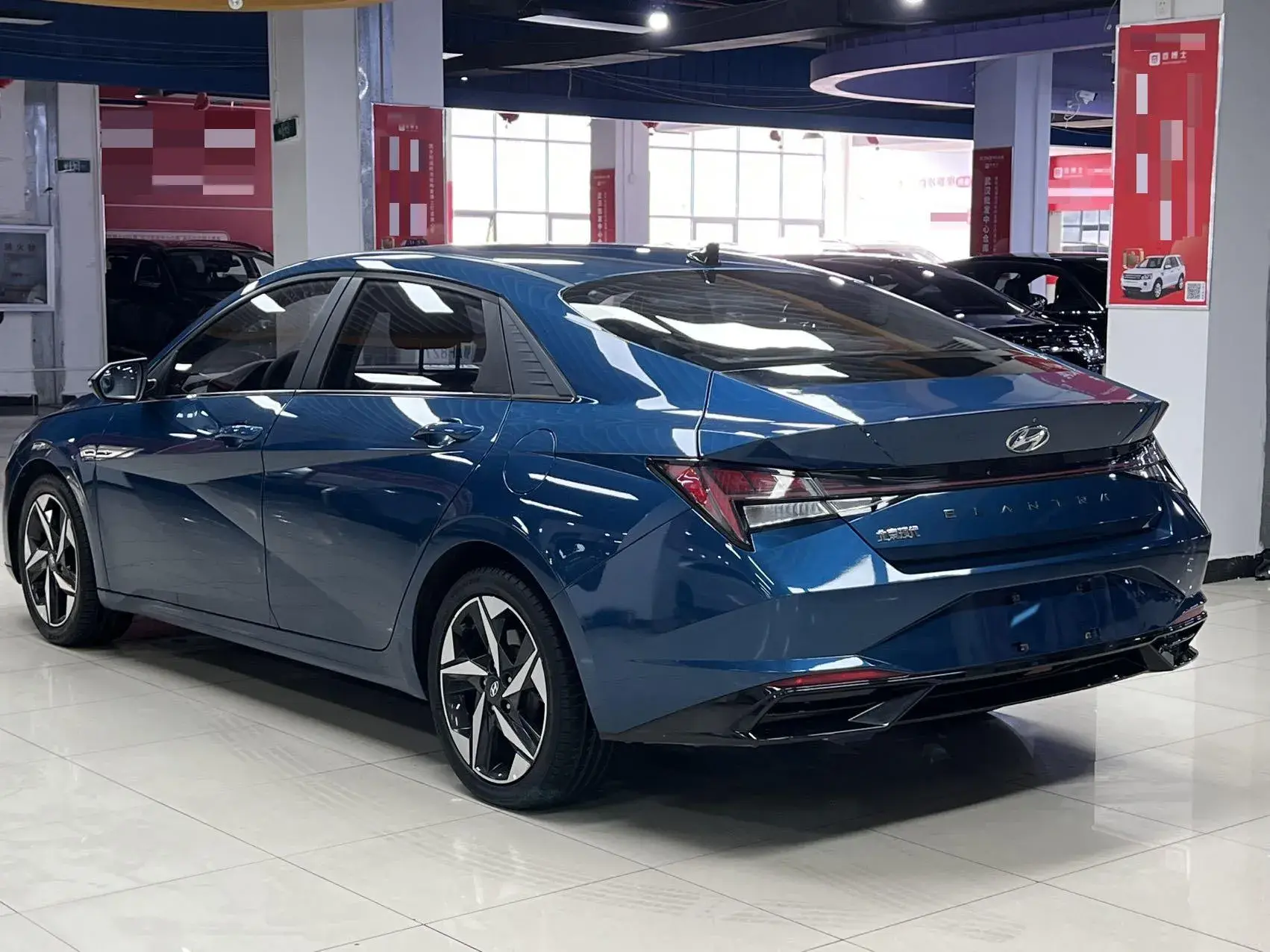 2021 HYUNDAI ELANTRA thumbnail 4