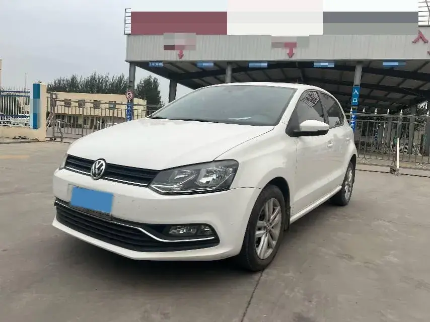 2016 Volkswagen Polo 1.6L 110HP L4 6AT