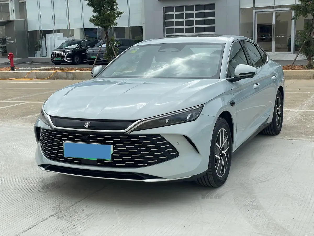2025 BYD QinL 1.5L 101HP L4 E-CVT PHEV 15.87KWH