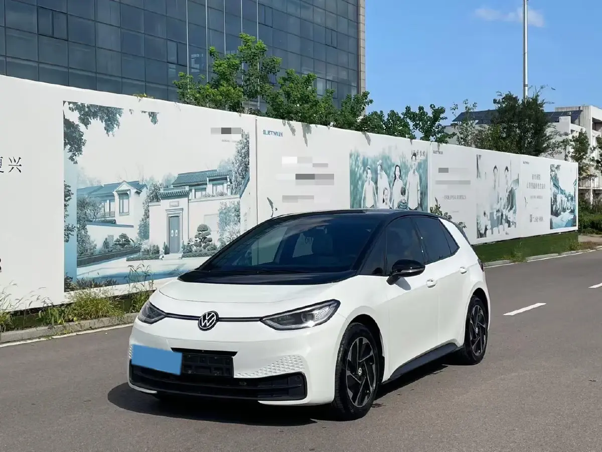 2024 Volkswagen ID.3 BEV 52.8KWH