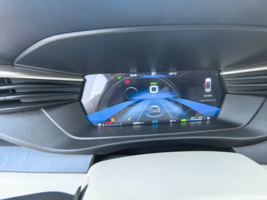 2024 KaiYi KunLun 1.5T 139HP L4 E-CVT PHEV 22.48KWH,autocango,china used car exporter,china ev exporter,chinese used car exporter,chinese used ev exporter