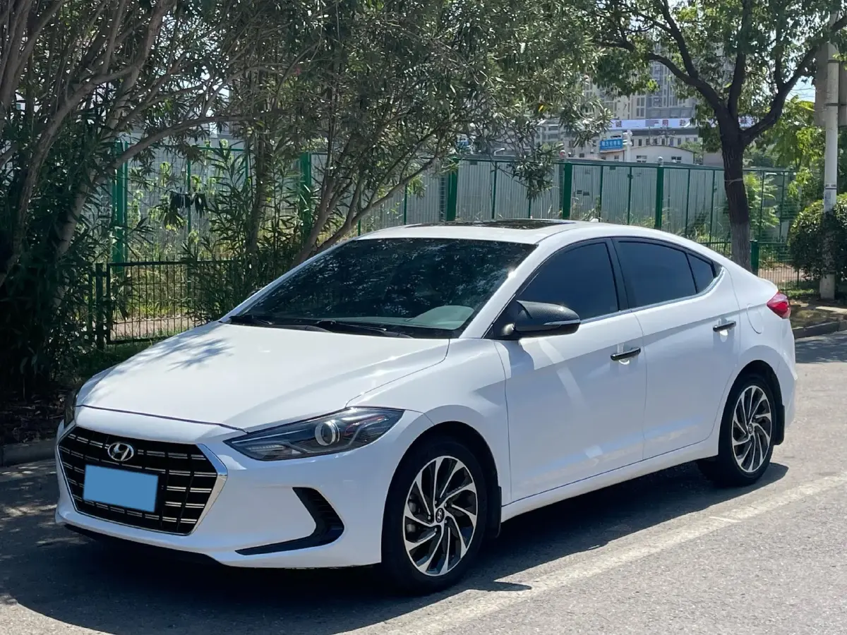 2020 Hyundai Elantra 1.4T 130HP L4 7DCT